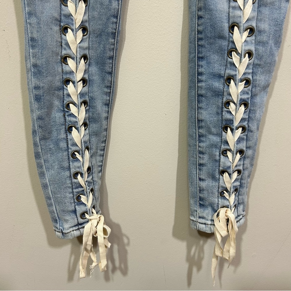 Neon Blonde Tu Jean Everblue Mid Rise Skinny Lace Front Denim NWT Size 25 - Picture 3 of 10